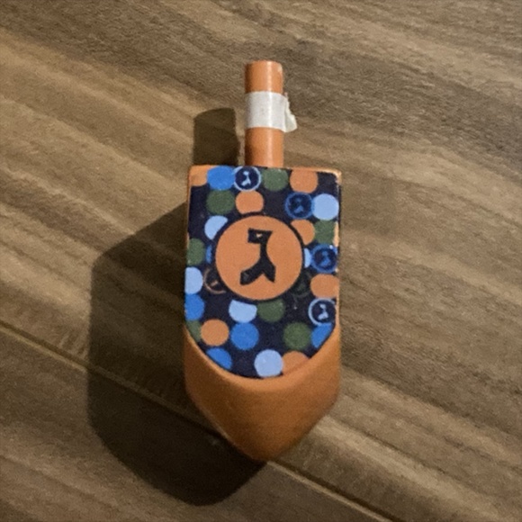 Hanukkah- Four Gifts - Ages 3+  Includes 2 Hanukkah & 2 Other Gifts - 4 gifts to - Picture 10 of 11